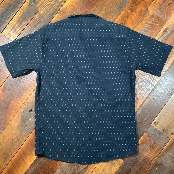 Craft + Flow Men’s Minimalist Short Sleeve Button Down Shirt Blue Size Large - Picture 3 of 5